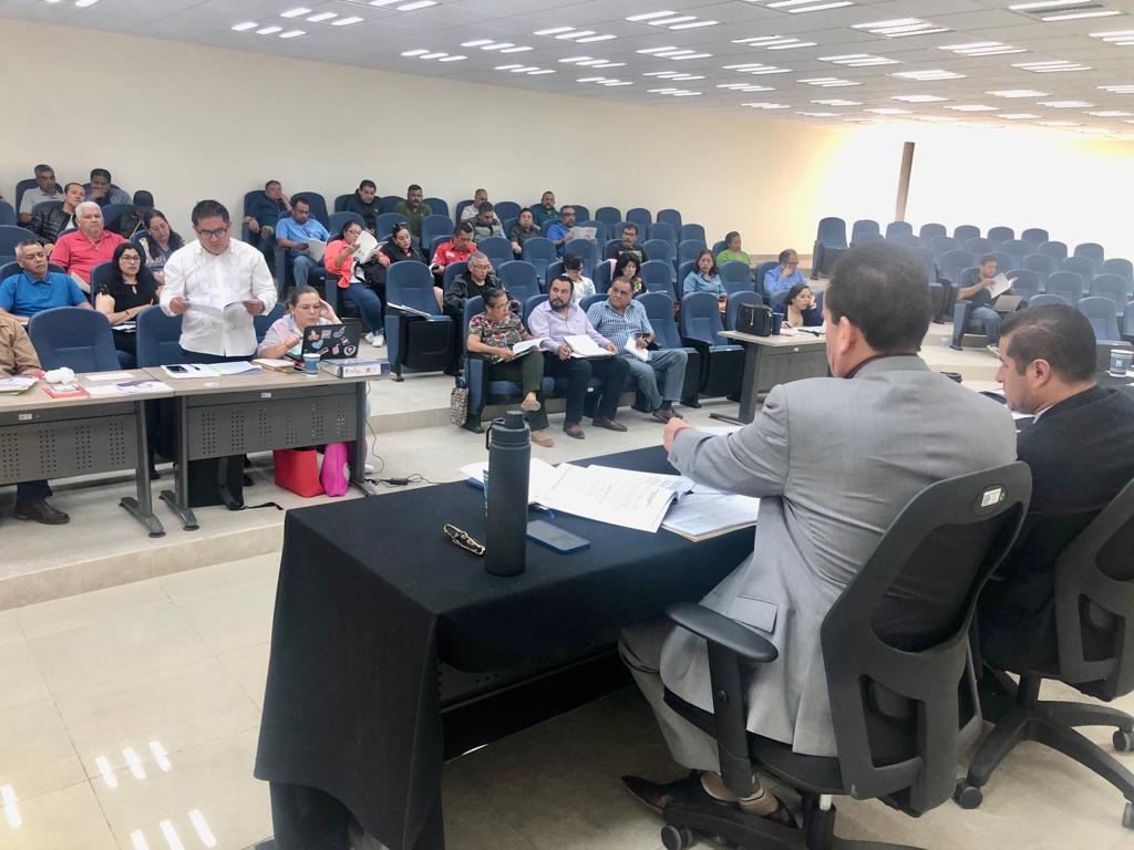 Dialogo constante y permanente entre la autoridad Nicolaita y SUEUM