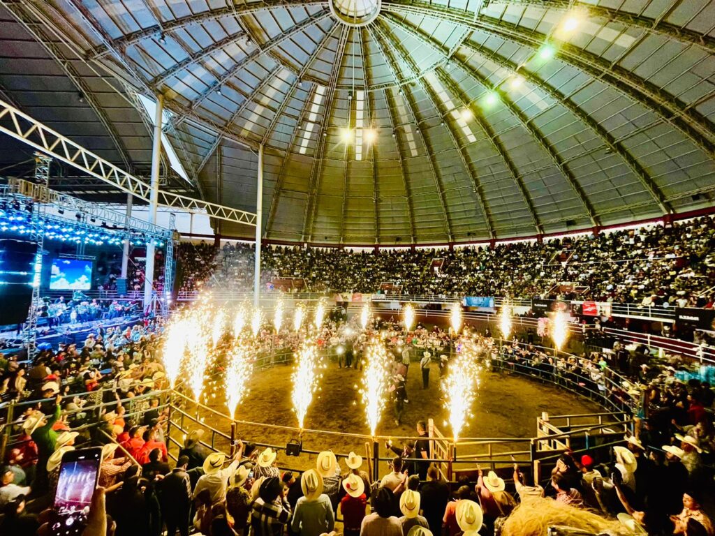 El Calentano Fest reventó el Pabellón Don Vasco