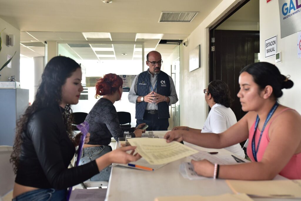 Cifra récord: más de 1,100 profesionistas se postulan a las Becas CM