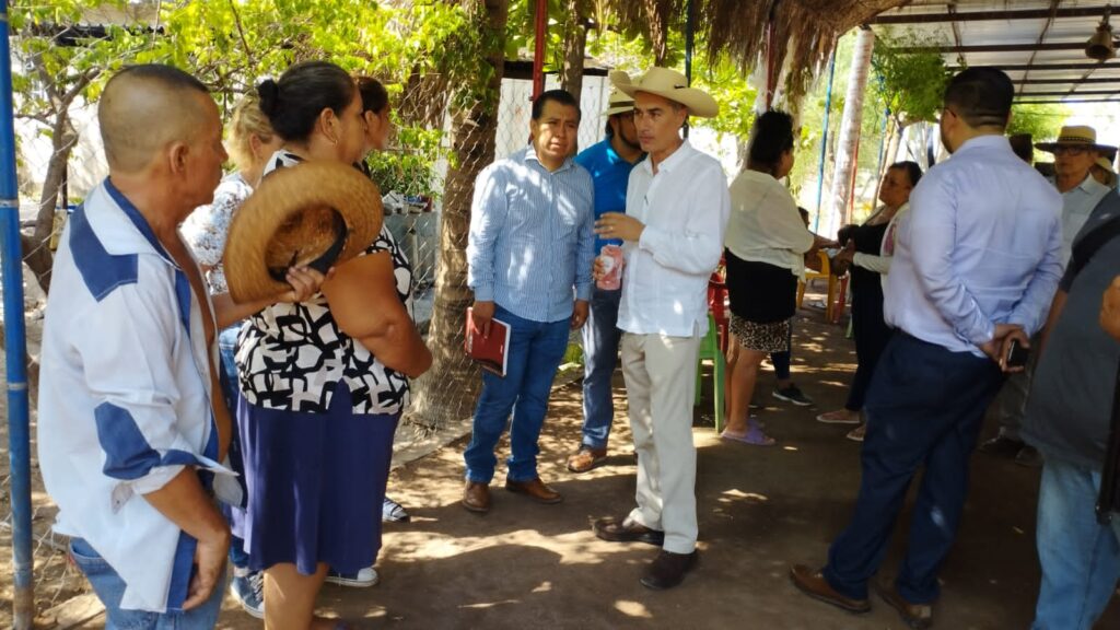 Revela encuesta que Ocho de cada 10 ciudadanos estáa a favor del nuevo mercado de Pátzcuaro