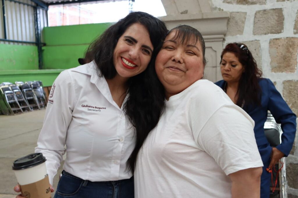 Programas de Bienestar se convierten en un ingreso para los tarimbarenses: Bugarini