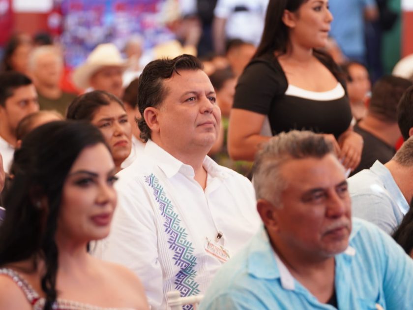 Lamenta Memo Valencia condiciones deplorables de carreteras en Tierra Caliente