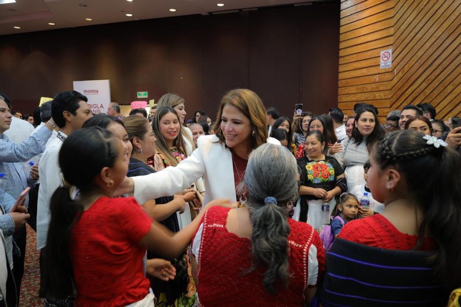 Es tiempo de mujeres y que sea gobernadora el siguiente sexenio, la insistencia en el informe de Fabiola Alanís